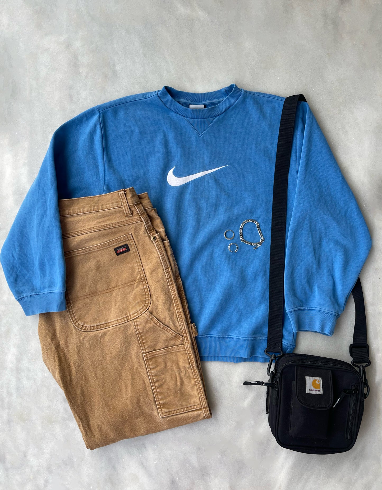 NIKE EARLY 2000s BLUE CENTER SWOOSH CREWNECK SWEATSHIRT