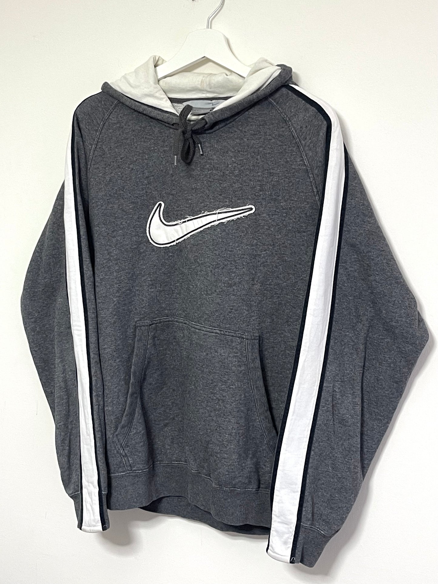 NIKE EARLY 00s VINTAGE GREY HOODIE