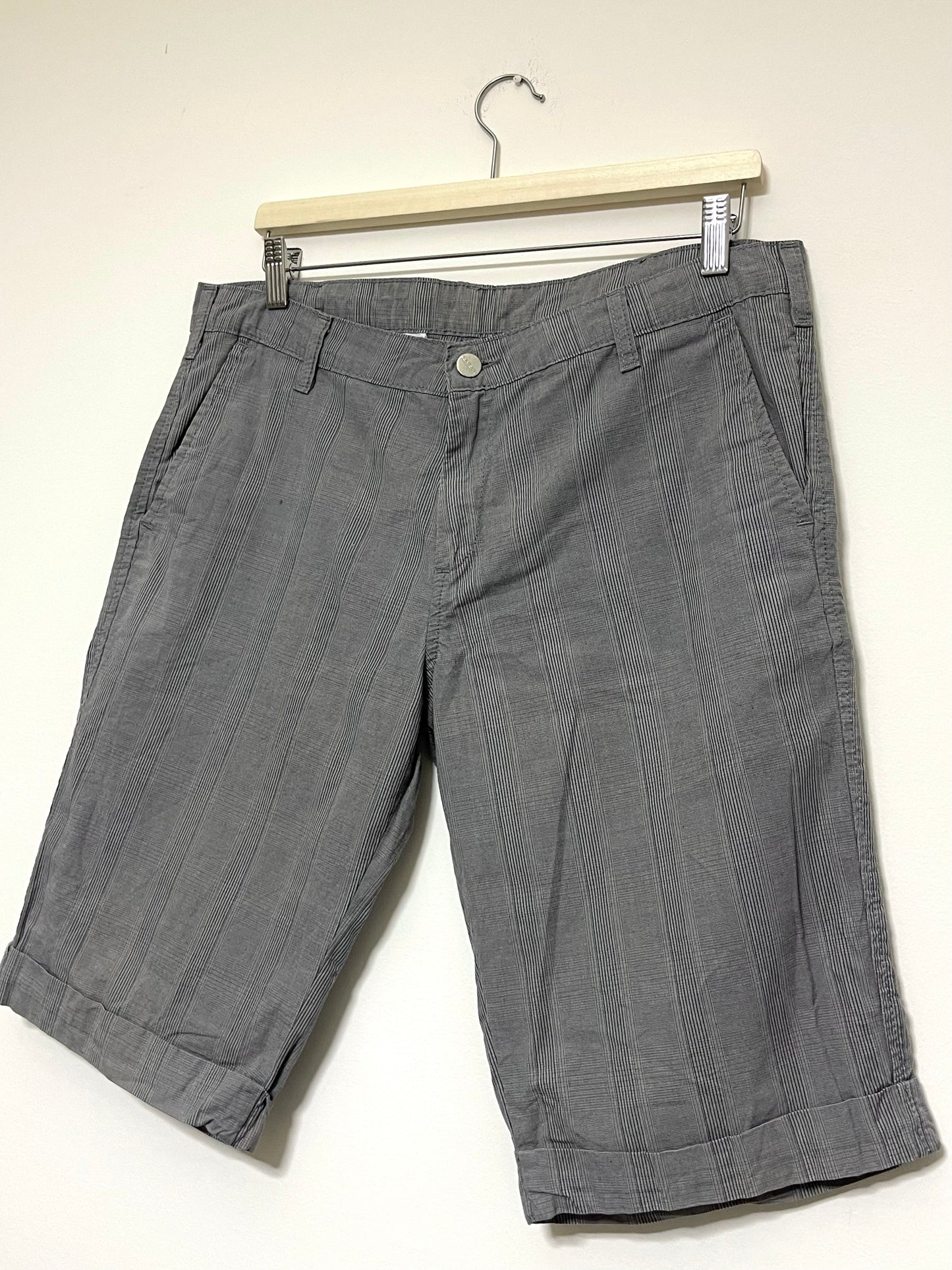 CARHARTT SQUARE CHECK GREY BERMUDA PANTS