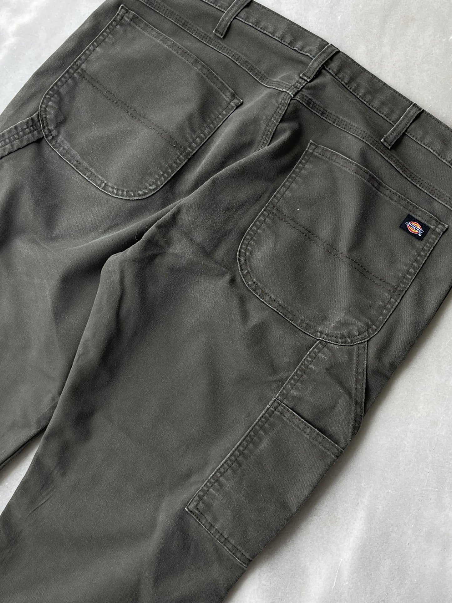 DICKIES GREEN CARPENTER PANTS (FLEX)