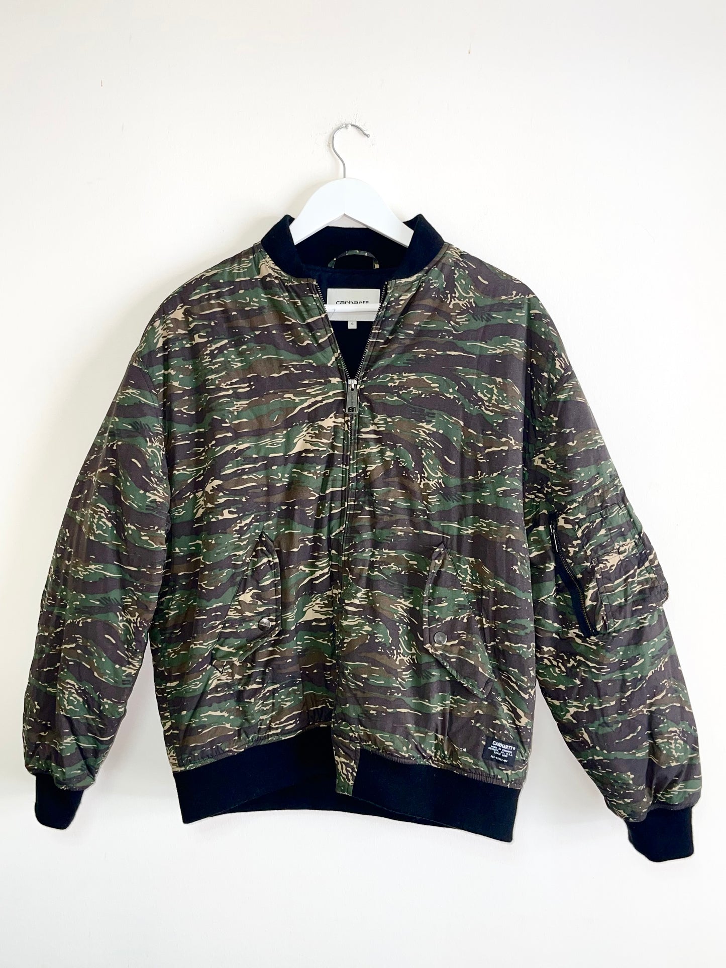 CARHARTT CAMO MILLIE BOMBER JACKET