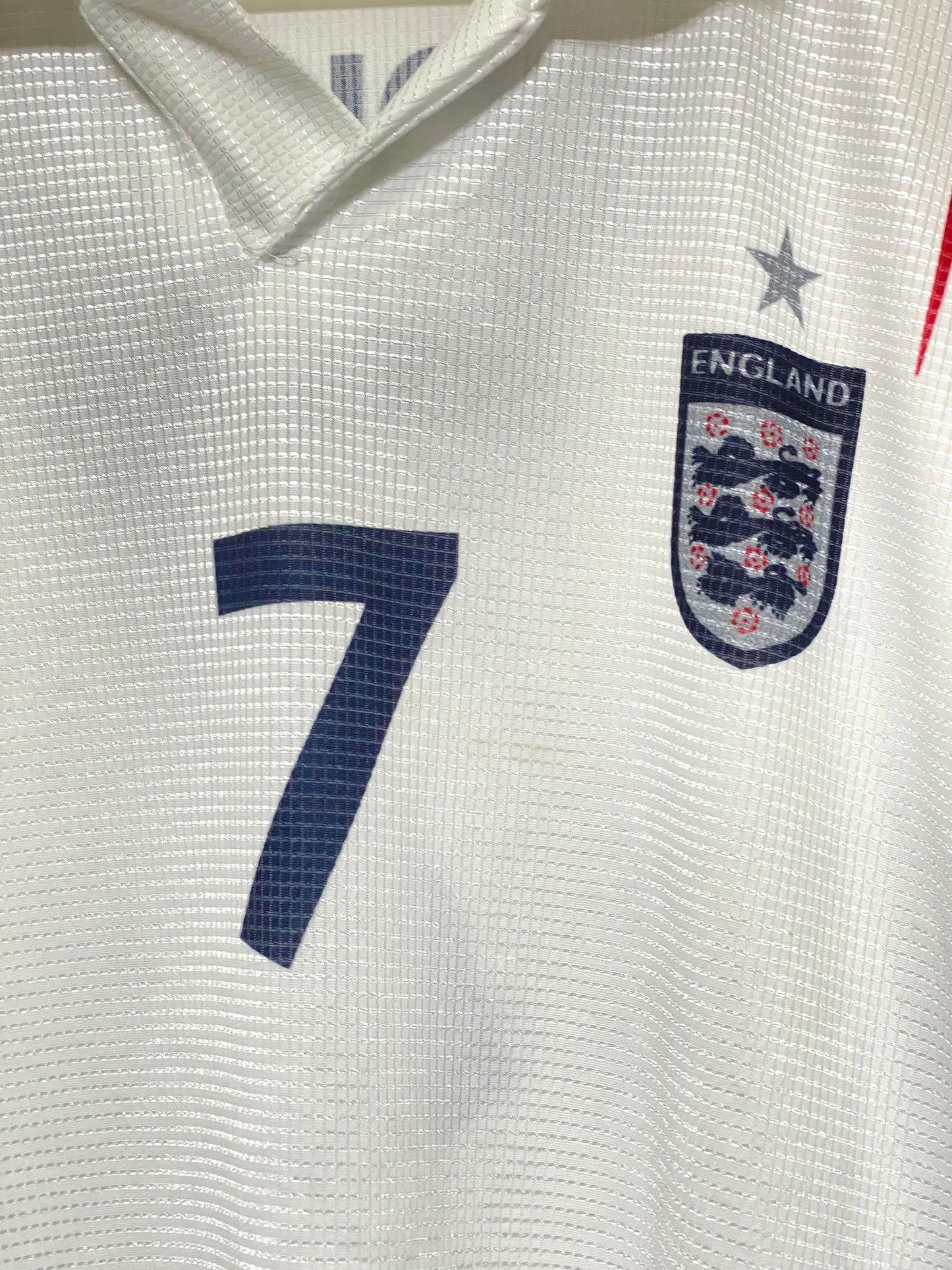 ENGLAND 2002 BECKHAM JERSEY