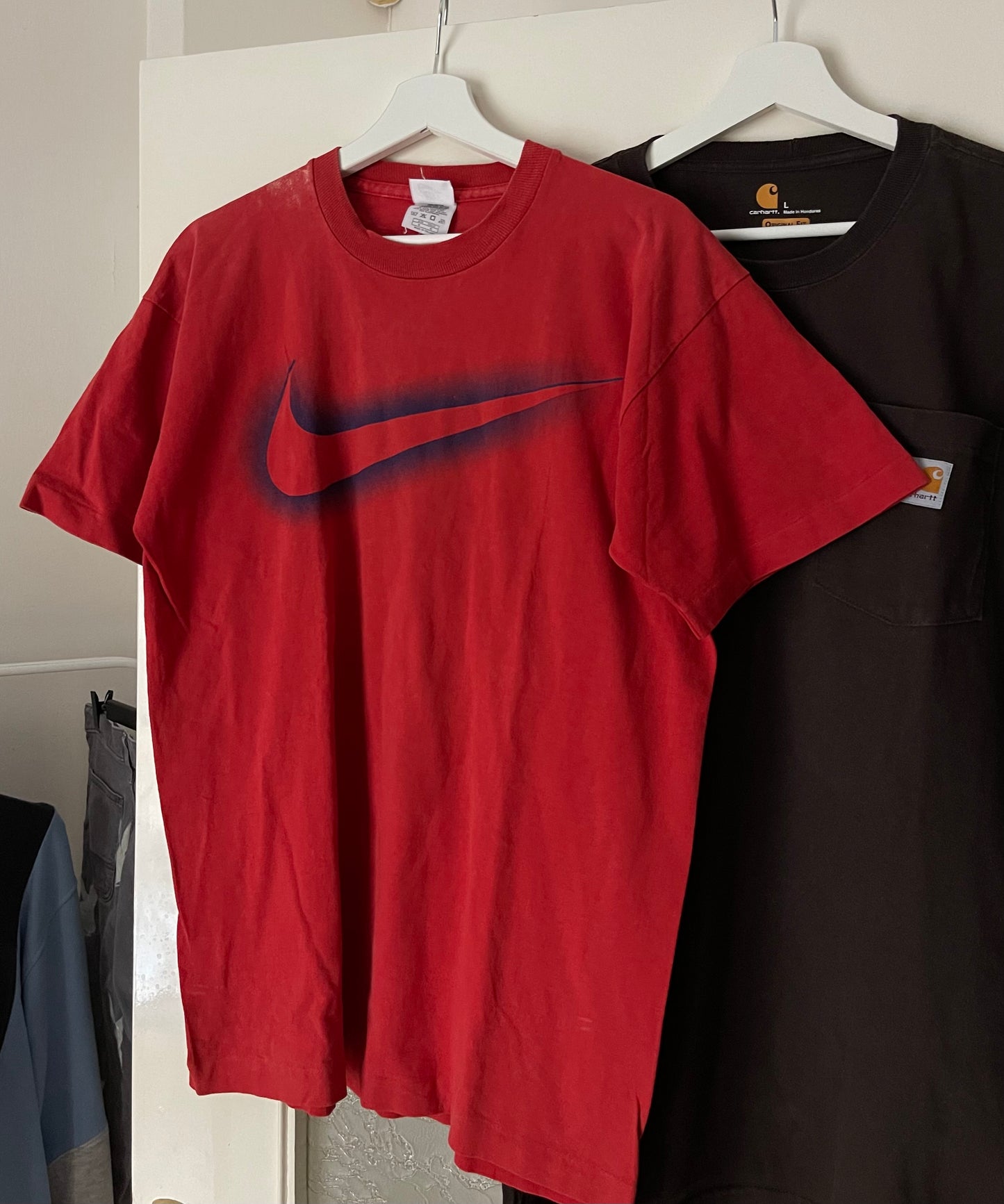 NIKE 1990s SINGLE STITCH SWOOSH RED T-SHIRT