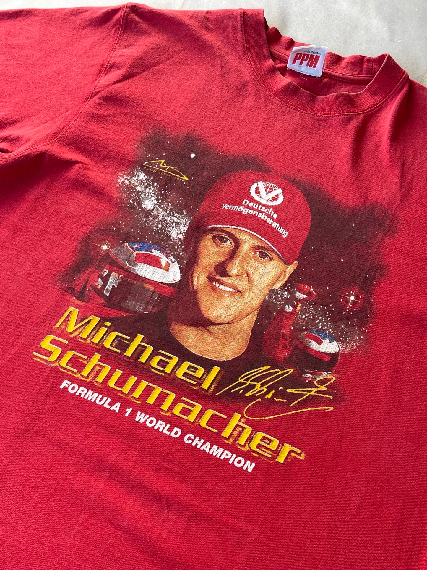 MICHAEL SCHUMACHER 2000 FORMULA 1 WORLD CHAMPION VINTAGE TEE