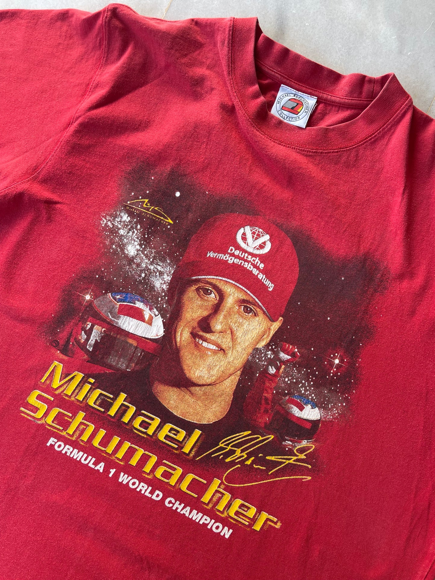 MICHAEL SCHUMACHER 2000 FORMULA 1 WORLD CHAMPION VINTAGE TEE