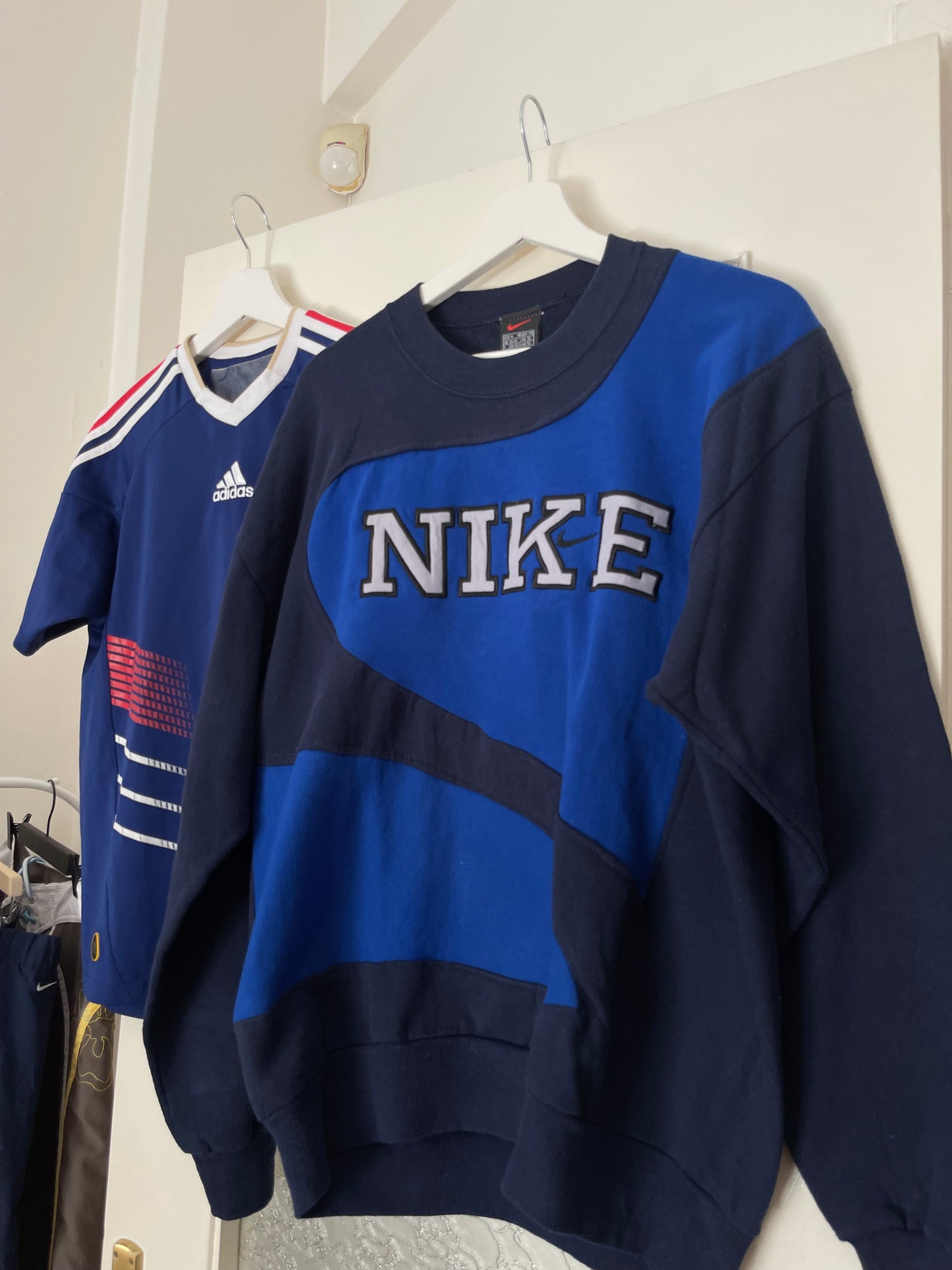 NIKE REWORKED VINTAGE BLUE BLACK CREWNECK SWEATSHIRT