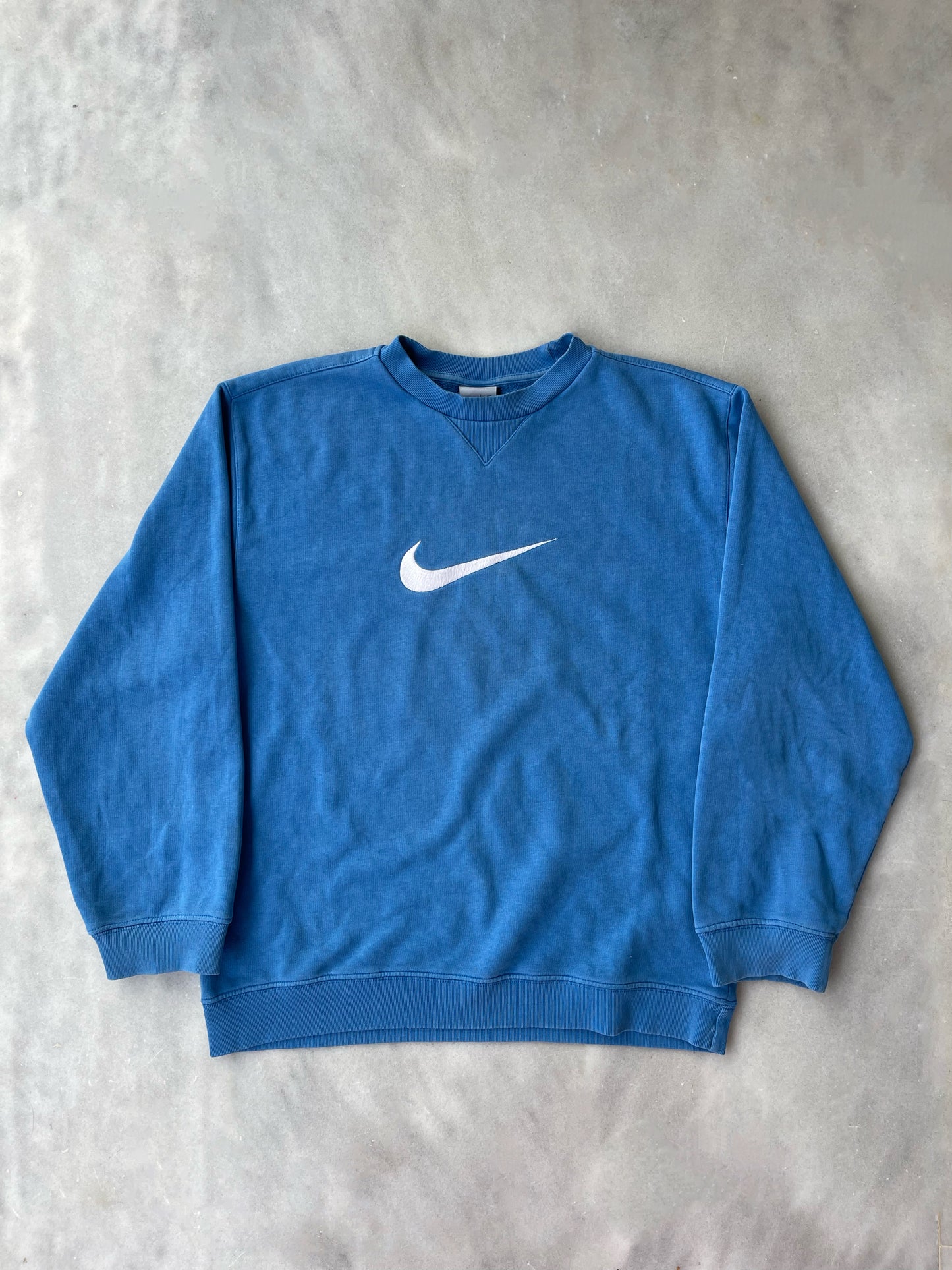 NIKE EARLY 2000s BLUE CENTER SWOOSH CREWNECK SWEATSHIRT