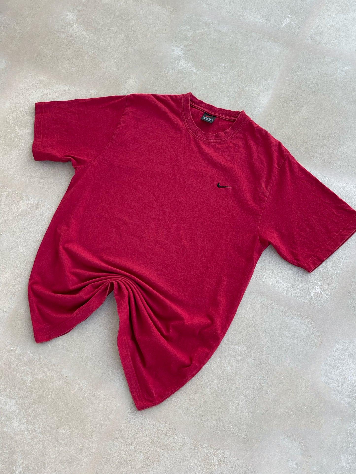 NIKE 90s “Court” RED T-SHIRT